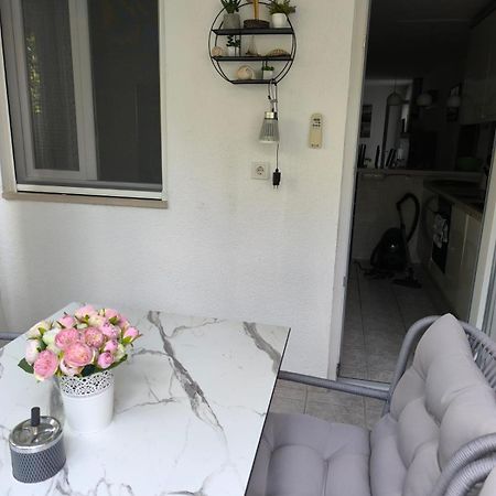 Apartman Robertino 1966 Makarska Eksteriør billede