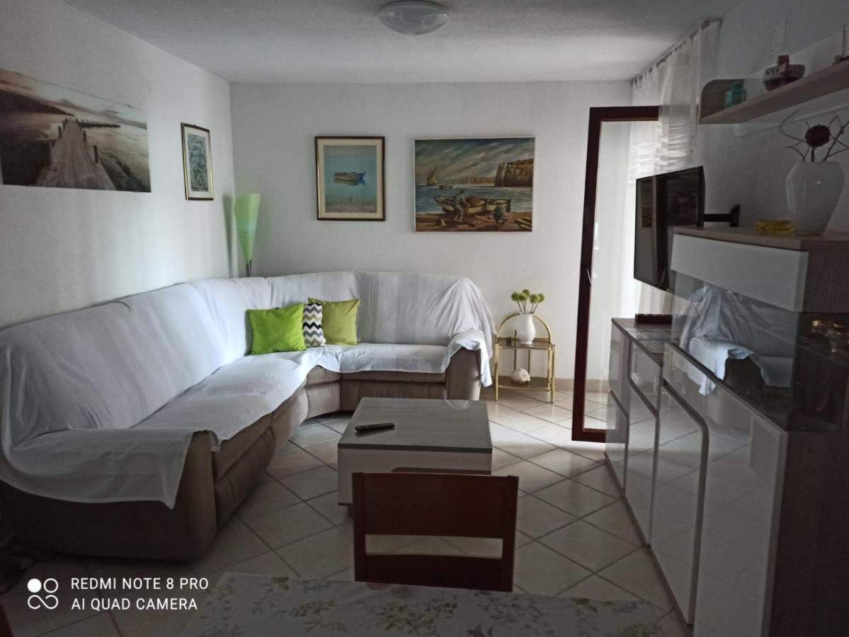 Apartman Robertino 1966 Makarska Eksteriør billede