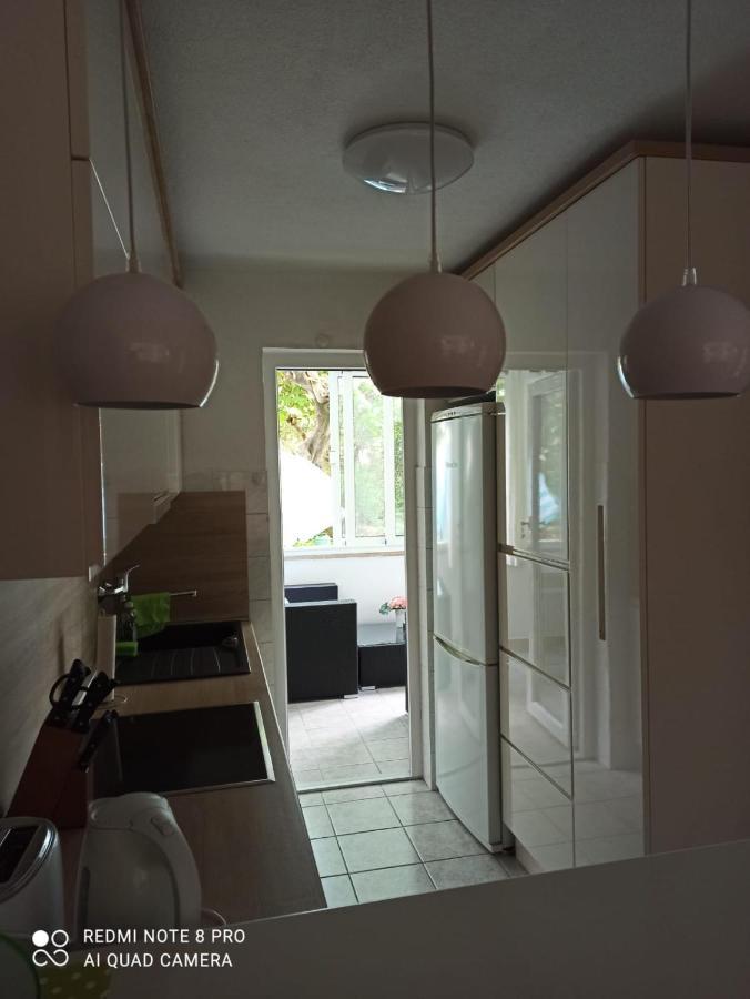 Apartman Robertino 1966 Makarska Eksteriør billede