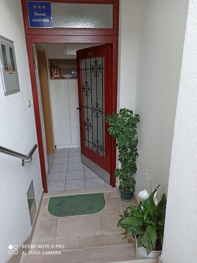 Apartman Robertino 1966 Makarska Eksteriør billede