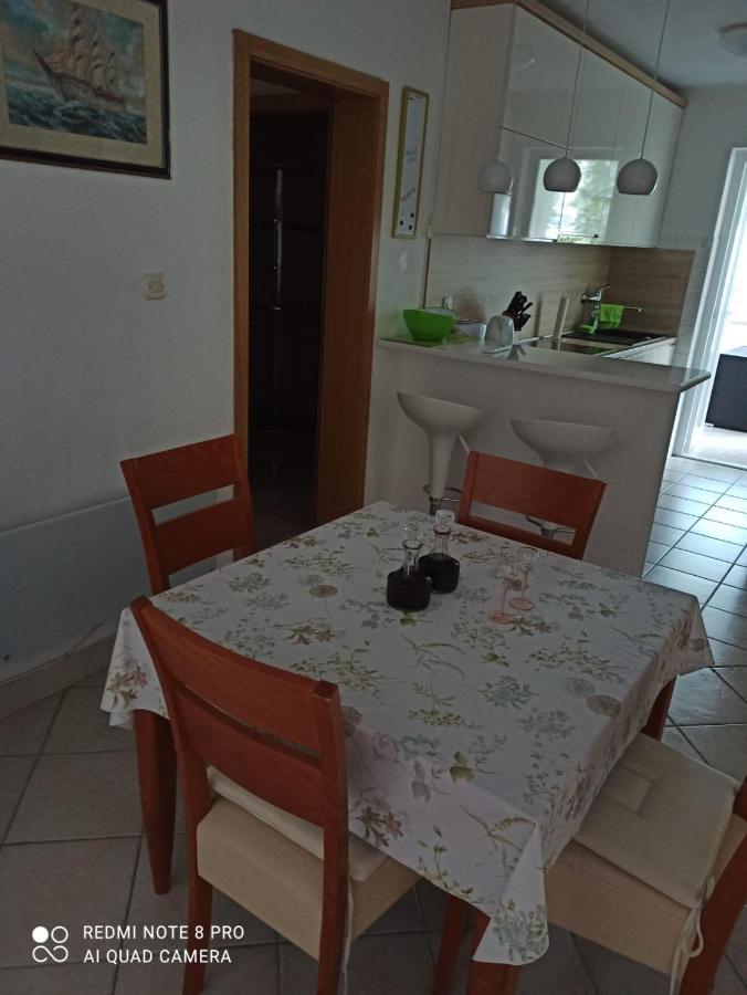 Apartman Robertino 1966 Makarska Eksteriør billede