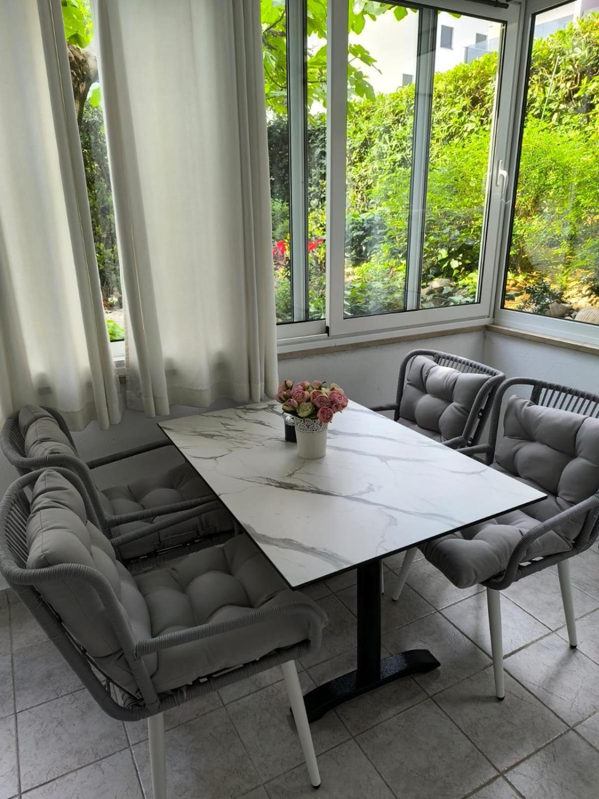 Apartman Robertino 1966 Makarska Eksteriør billede
