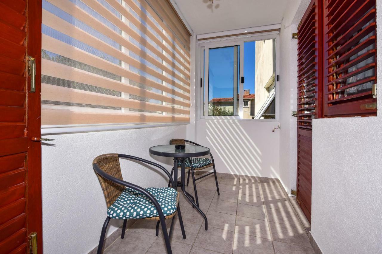 Apartman Robertino 1966 Makarska Eksteriør billede